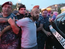 В Армения задържаха близо 200 протестиращи срещу Пашинян