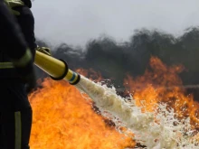 Фургон изгоря заради късо съединение в Пернишко