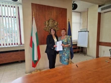 Проекти за близо 15 милиона лева подписаха кметът на Тетевен и регионалният министър