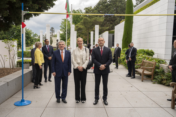 Стефка Костадинова и Томас Бах посрещнаха българския президент Румен Радев