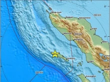 Земетресение от 5,9 по Рихтер разтърси Индонезия