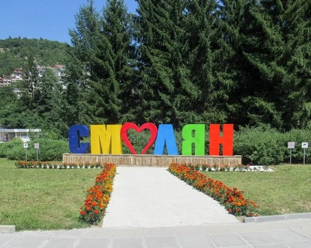 Детски площадки и кътове за отдих изграждат в Смолян, Могилица, Петково, Стойките и Широка лъка