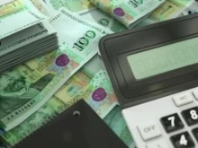 Царуването на парите в брой е към своя край, скоро ще бъдат пометени от дигиталната вълна