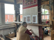 Ръчно тъканите български килими достигат до 1200 евро на кв.м. и красят домовете на най-богатите в света