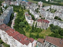 Разочарован от чужда жена похотливец потърси алкохолна утеха, но съжали горчиво