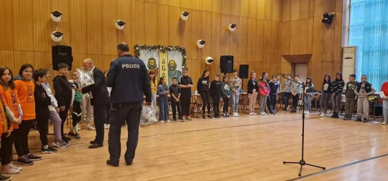 Състезание по Националната програма "Работа на полицията в училищата" се проведе в Смолян