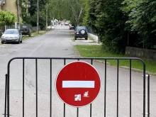 Абсурдна ситуация във Варна: От къде бихте минали да излезете от това кръстовище?