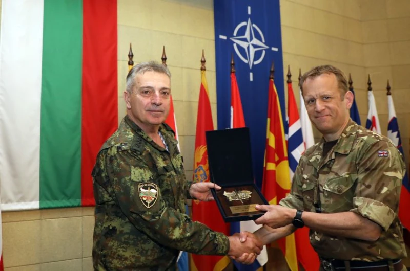 Адмирал Ефтимов: Членството ни в НАТО е основен двигател за модернизацията на Въоръжените ни сили