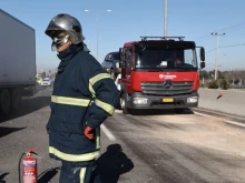 Микробус удари автобус с румънски туристи на магистрала в Гърция