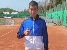Успешен старт за Анас Маздрашки в квалификациите при юношите на "Ролан Гарос"