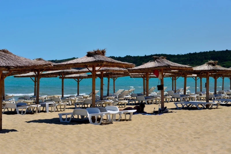 Турист за родното Черноморие: По отзивите в интернет видях, че тук храната е вкусна и плажът е чист