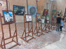 Всички 12 картини на забележителности в Стара Загора са продадени на ученическия благотворителен търг
