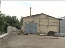 Фирмата със склада с живак в Перник имала 6 акта и 6 постановления