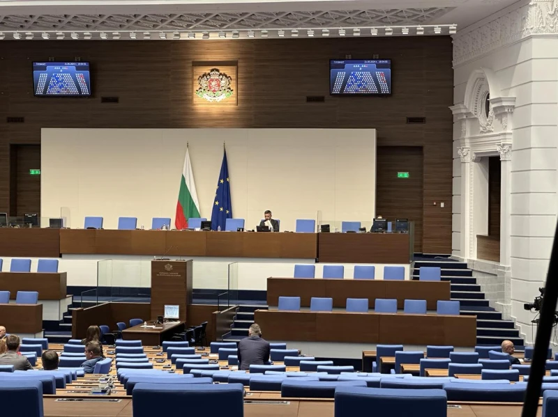 Парламентът отново ще заседава извънредно