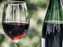 Учени: Само една бутилка вино седмично повишава риска от рак, с какво още трябва да внимаваме
