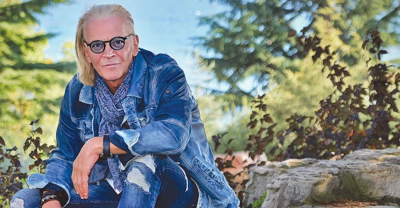 Един от секссимволите на българското кино празнува днес