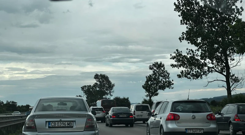 Ако пътувате към Пловдив, въоръжете се с търпение, няма да пристигнете скоро