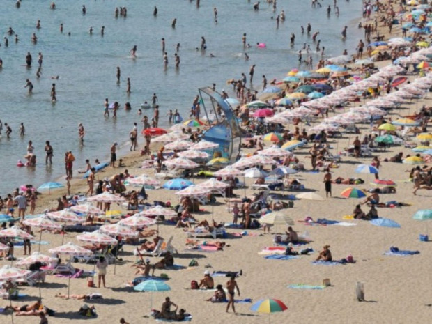 На първи юни се открива плажният сезон по българското Черноморие