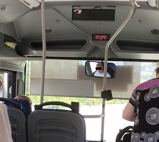 TD Сигнал за опасна жега в автобус на градския транспорт