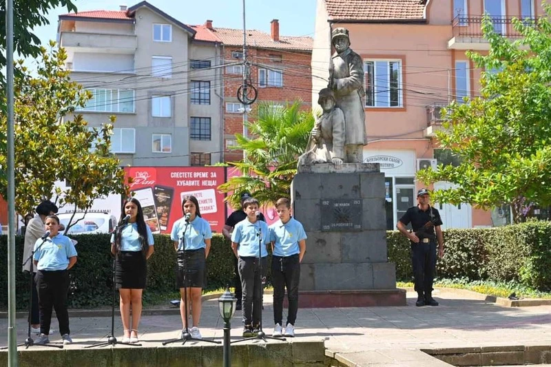 Петрич се поклони пред Христо Ботев и загиналите за свободата на България