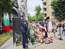 За 2 юни - Панихида в памет на героите на България отслужиха свещеници от плевенските храмове