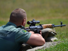 Започнаха учебните стрелби за месец юни на "Тюлбето" в Казанлък