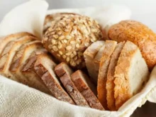 Диетолозите разкриха: По колко хляб ни е позволено да ядем на ден?