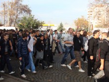Учениците утре отново на протест заради ваканцията
