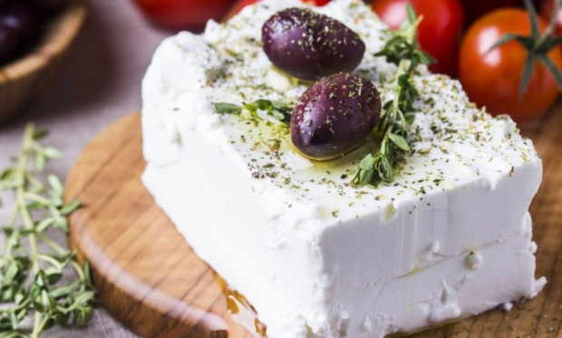 Сиренето фета световноизвестният солен бял деликатес в Гърция се превърна в