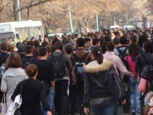 Учениците пак на протест, отново ще настояват за по-дълга ваканция