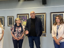 Калин Сърменов на откриването на изложбата си в Стара Загора: Връзката с картините ми е като с мои деца