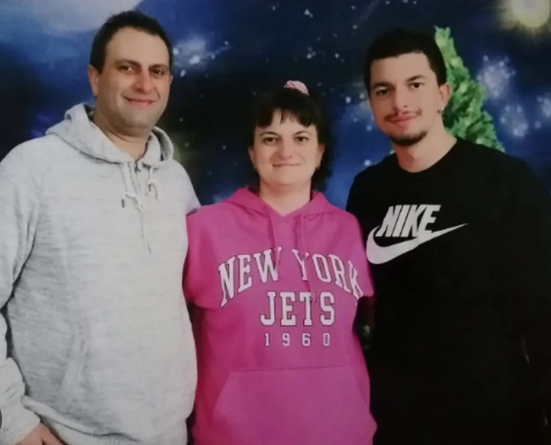 17-годишния Мариян от Смолян има нужда от нашата помощ, лекува се в Пловдив, но състоянието му се влошава