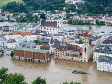 Наводненията в Южна Германия: Историческият център на Пасау е под вода, нивото на Дунав се повиши до девет метра
