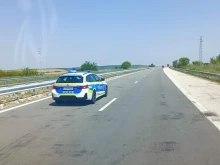 На АМ "Тракия" шофьор засне новите мощни БМВ-та на родната полиция