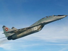 Изтребители "МиГ-29" прелетяха с оглушителен шум ниско над Пловдив