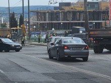 Една от най-разбитите улици във Варна бе разкопана за ремонт