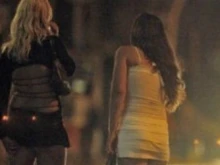 Обещават на проститутки от България и Румъния, че ще изкарват по 15 000 ...