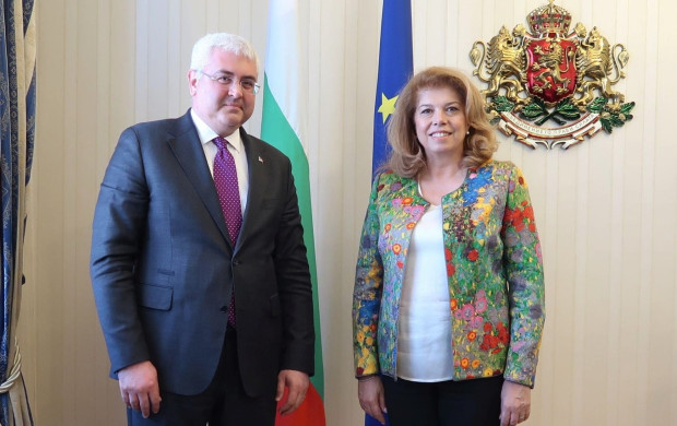 Възможностите за повече съвместни културни инициативи между България и Турция