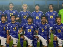 Япония продължава напред в световните квалификации след разгром