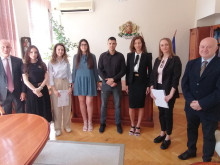 Шестима юристи избраха за професионалния си стаж Окръжен съд – Варна