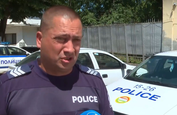 При тежкия жп инцидент в Плевенско полицай в почивка е