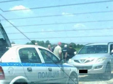 Верижна катастрофа между няколко автомобила до Труд