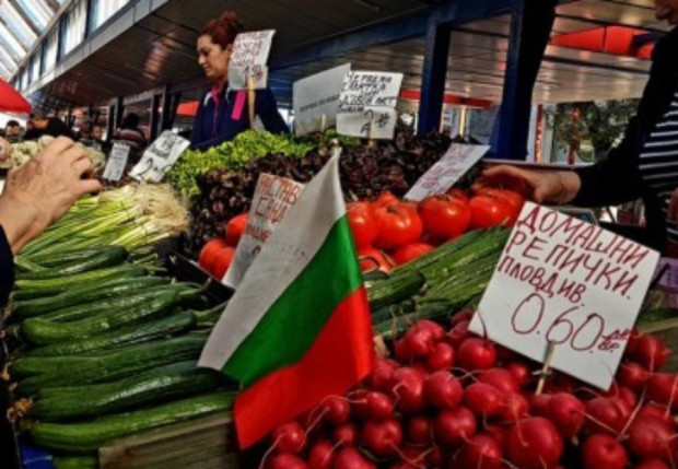 Търговци ни пробутват развалени зеленчуци като домати краставици зелени салати