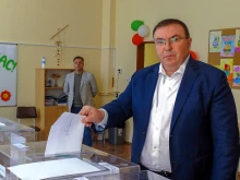Проф. Костадин Ангелов: Гласувах за стабилност