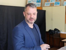 Делян Добрев: Гласувах! Последните часове са решаващи!