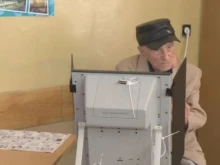 Дядо на 104 години показа на всички българи как се прави
