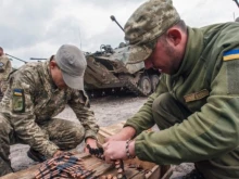 Die Welt: Мисията на Макрон за обучение на военни в Украйна разделя съюзниците
