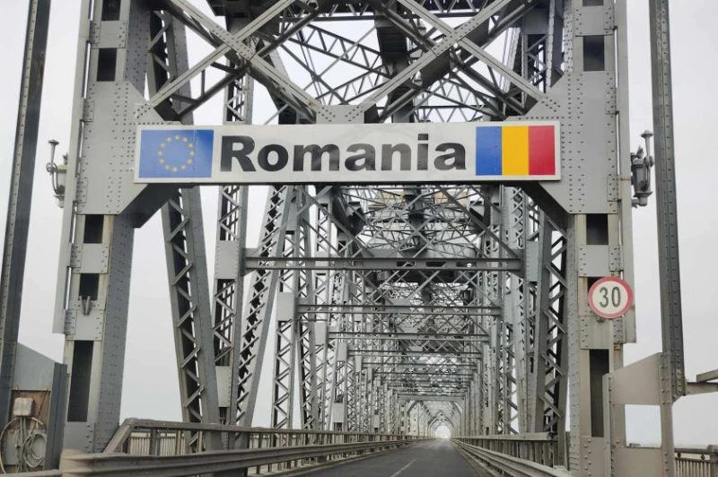 Важно от АПИ: Промени в движението на Дунав мост при Русе за аварийно изкърпване