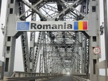 Важно от АПИ: Промени в движението на Дунав мост при Русе за аварийно изкърпване