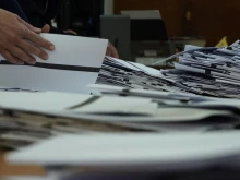 Започна броенето на бюлетините – можете да гледате на живо всяка избирателна секция
